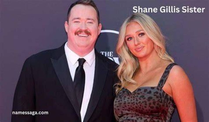 Shane Gillis Brother, Sister Kait And Sarah Gillis Family