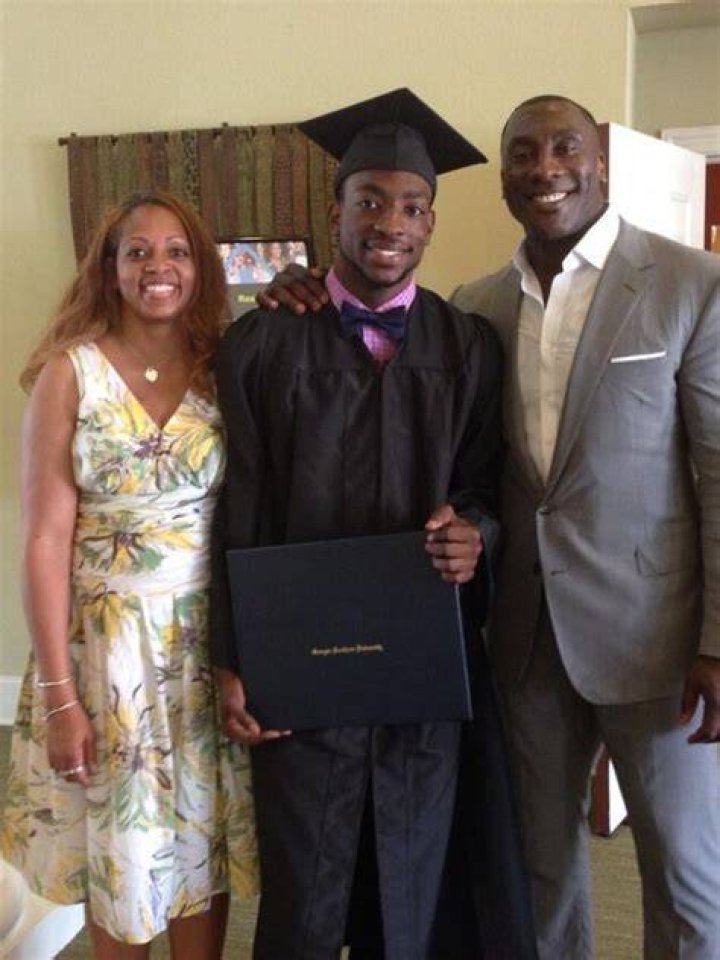 Shannon Sharpe siblings Meet Meet Sterling Sharpe, Sherra Sharpe