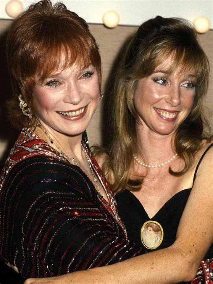 Shirley MacLaine Wiki Brother, Daughter, Net Worth, Children
