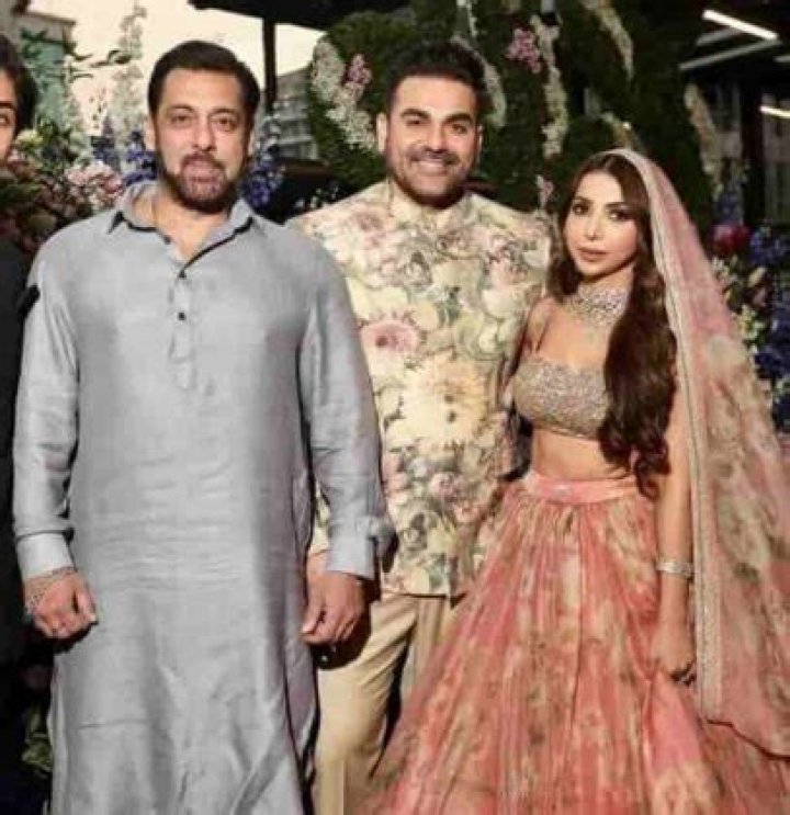 Shura Khan Biography Make Up Artist, Age, Wikipedia, Career, Marriage