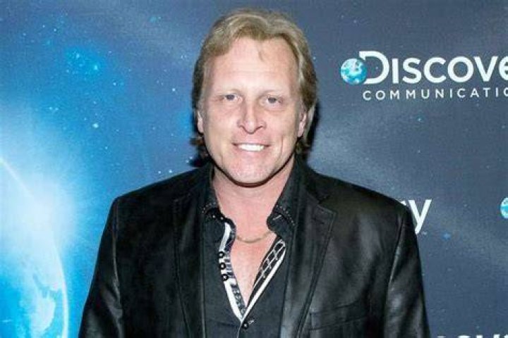 Sig Hansen comes from a family of fishermen, Including his Brother, Father & Mother