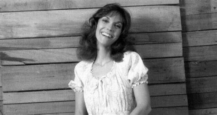 Singer Karen Carpenter Died At The Young Age, Explore Her Career And