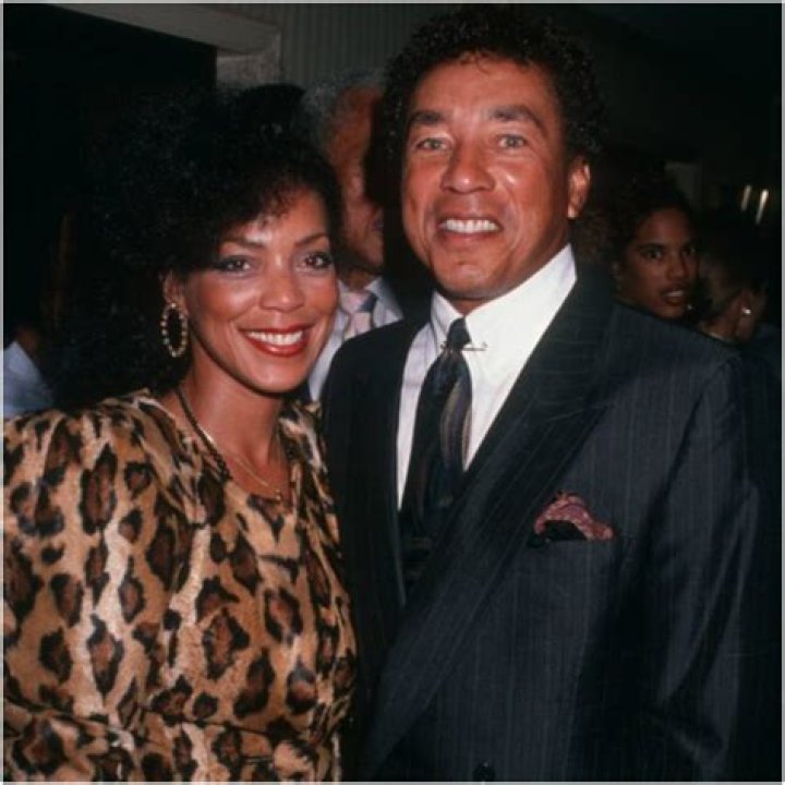 Smokey Robinson Ex-Wife: Claudette Rogers Robinson Net Worth, Age, Young, Husband, Pictures, Songs