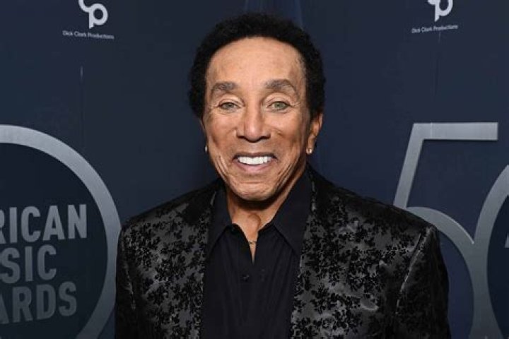 Smokey Robinson Net worth, Salary, Cars, House, Age, Girlfriend, Parents, Wiki, Biography & More