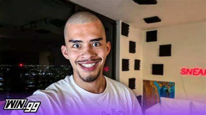 Sneako