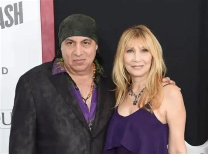 Steven Van Zandt - Bio, Age, net worth, height, Wiki, Facts and Family