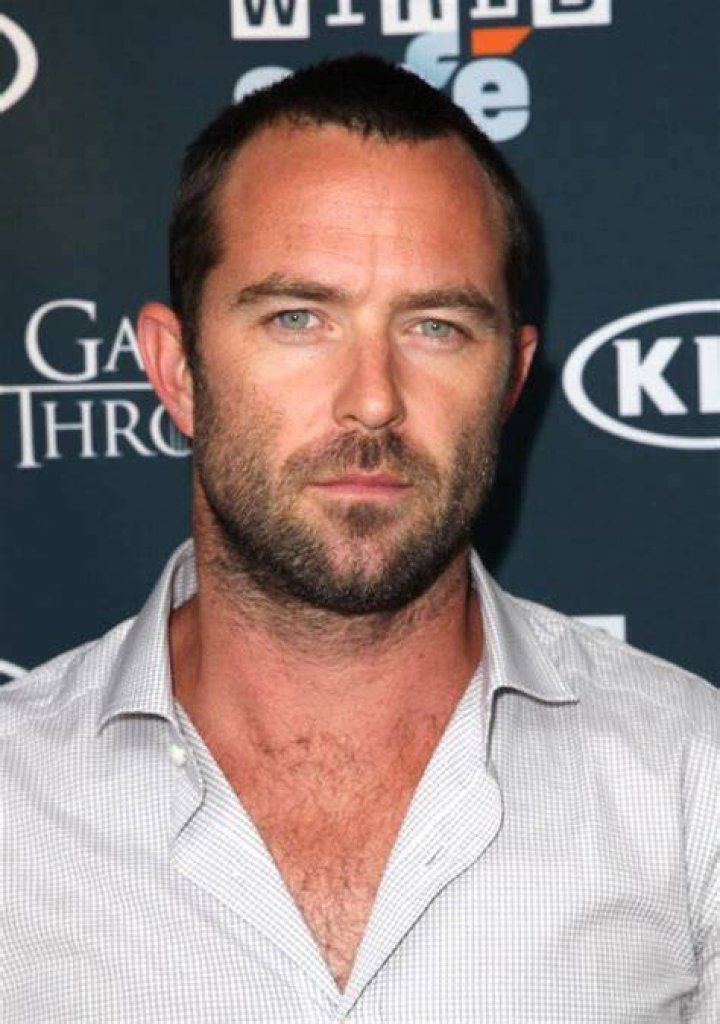 Sullivan Stapleton: Unveiling The Enigmatic Actor