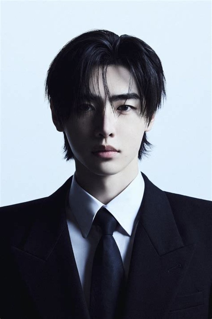 Sunghoon (ENHYPEN) Wiki, Bio, Age, Height, Weight, Net Worth, Early Life, Facts