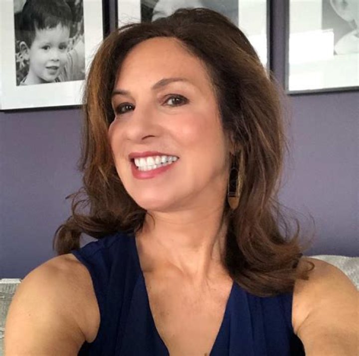 Susan Graver (QVC) Wiki, Biography, Age, Height, Weight, Husband, Son, Family, Net Worth, Career Susan Graver (QVC) Wiki, Biography, Age, Height, Weight, Husband, Son, Family, Net Worth, Career