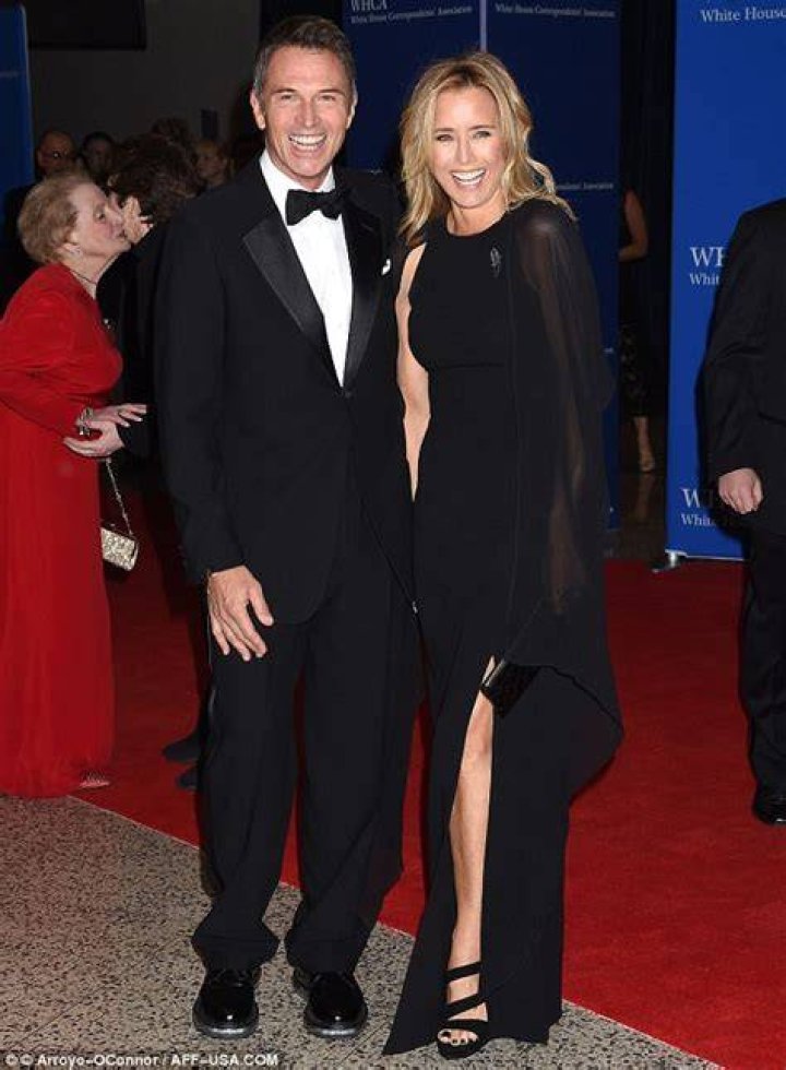 Téa Leoni Walks Red Carpet with Teenage Children