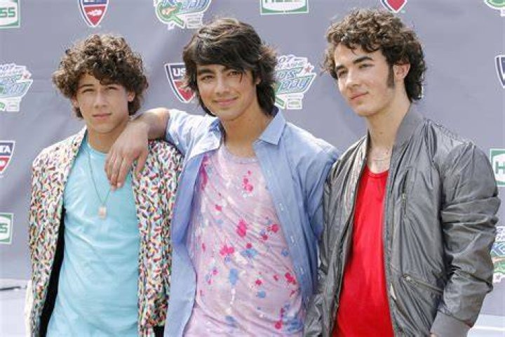 The Jonas Brothers are officially reuniting and already blessing us