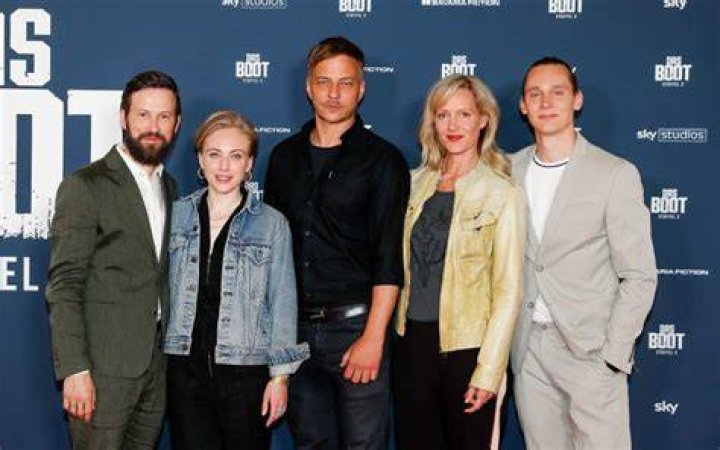 Tom Wlaschiha- Wiki, Bio, Age, Height, Net Worth, Girlfriend ·