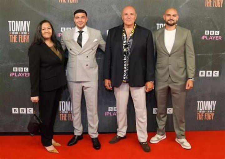 Tommy Fury family tree Meet halfbrother and heavyweight champ Tyson