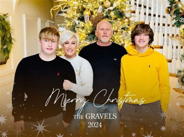 Travis Gravel, Kim Gravel Husband And Married Life ·