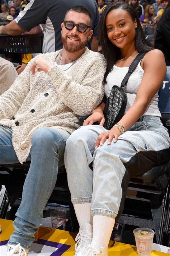 Travis Kelce&rsquo;s Ex Kayla Nicole Posts About &lsquo;Therapy Session