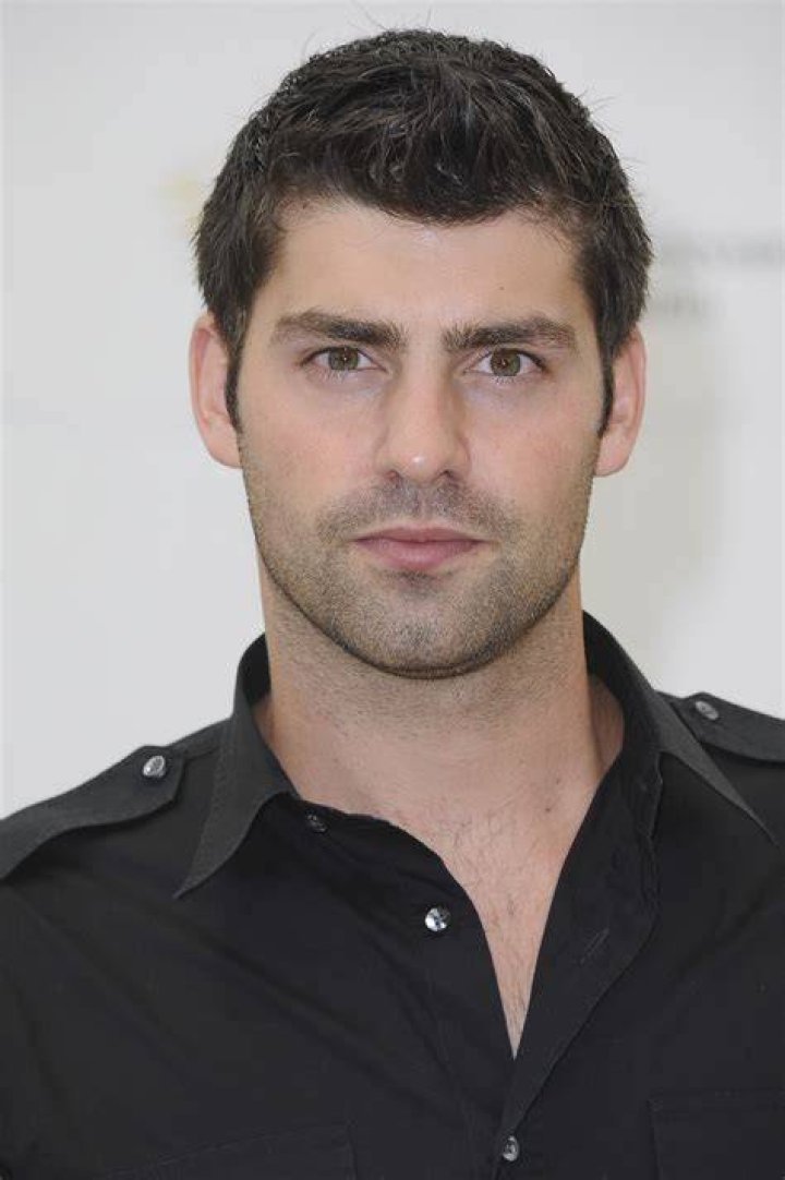 Travis Milne. Rookie blue, Best new shows, Celebrities male