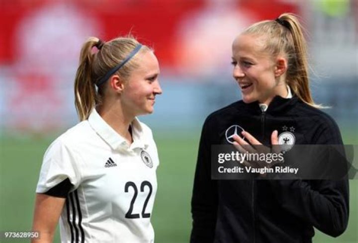 Turid Knaak Has A Partner Ramona Petzelberger On And Off The Field