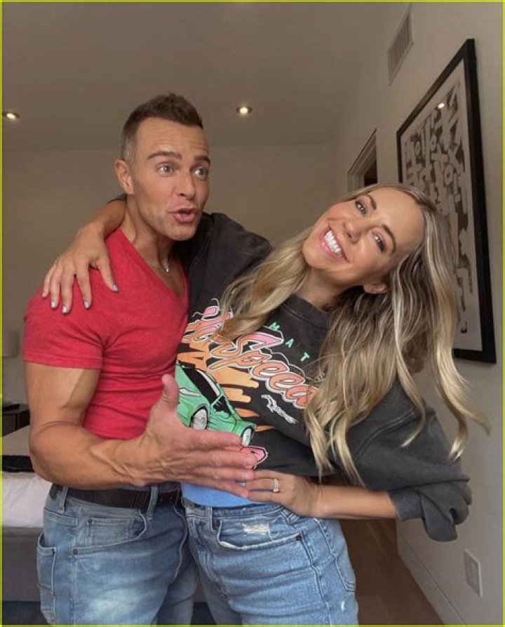 Untold Truth Of Joey Lawrence's Wife Chandie YawnNelson