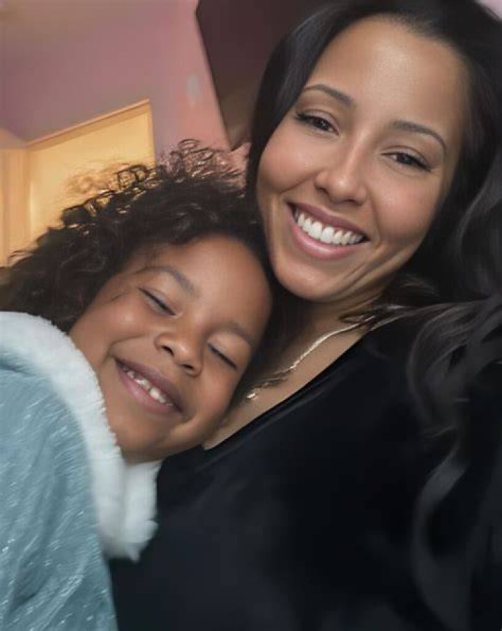 Unveiling The Influence: Samantha Lee Gibson's Mother