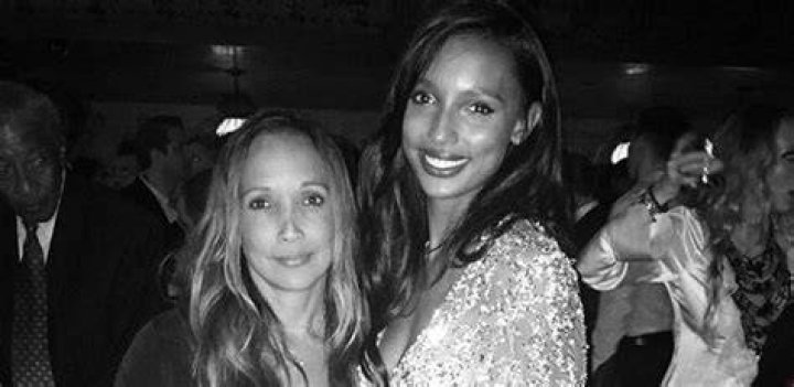 Unveiling The Inspiring Story Of Jasmine Tookes' Mother!