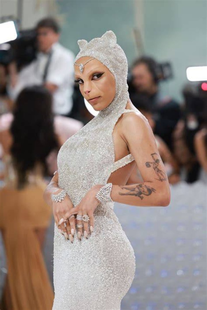 Unveiling The Truth: Doja Cat's Height Revealed!