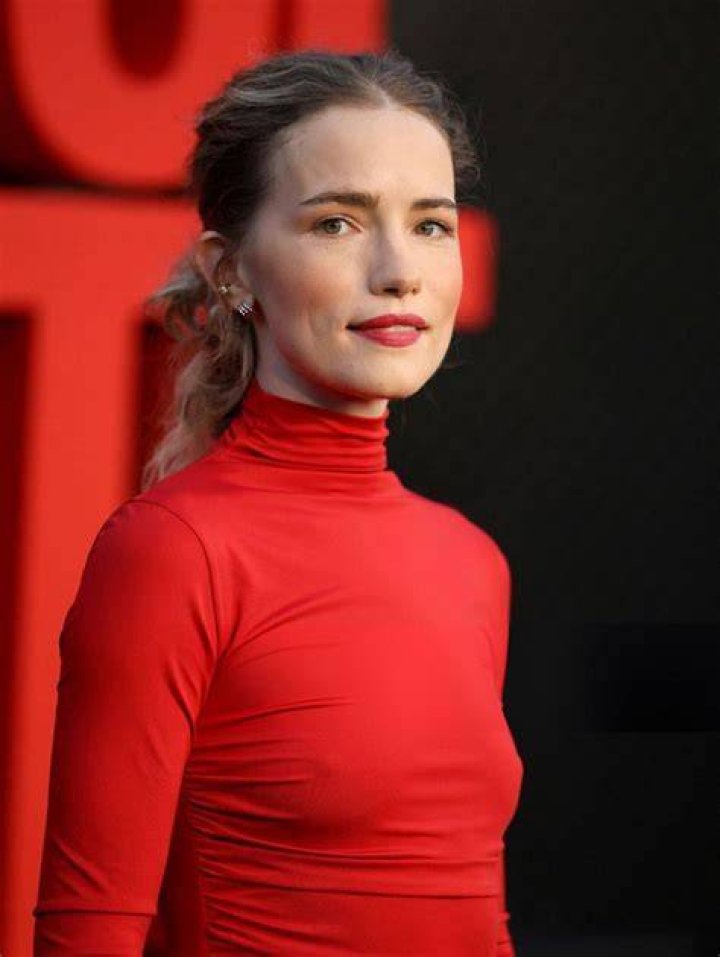 Unveiling Willa Fitzgerald's Height, Weight, And The Secrets They Hold!