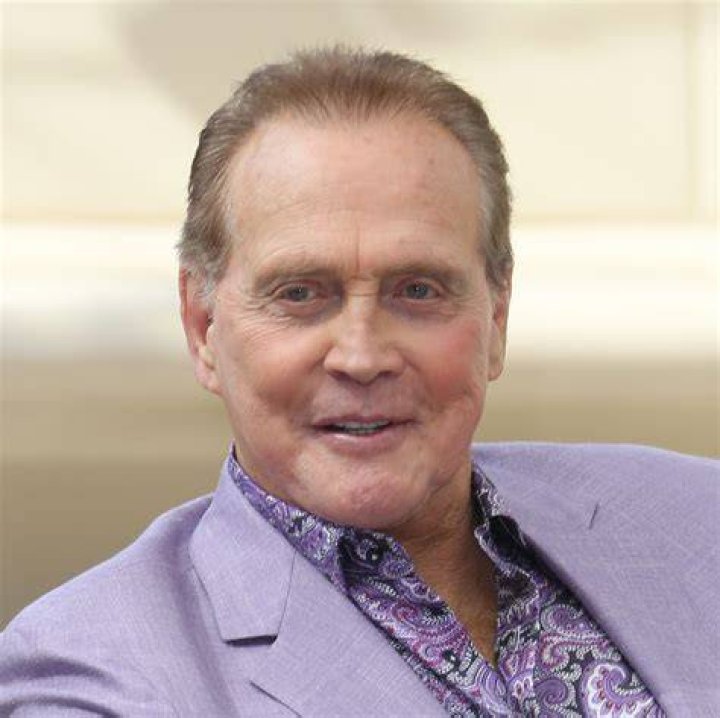 Us Actor Lee Majors And His Wife Faith Majors Pose For A Photocall