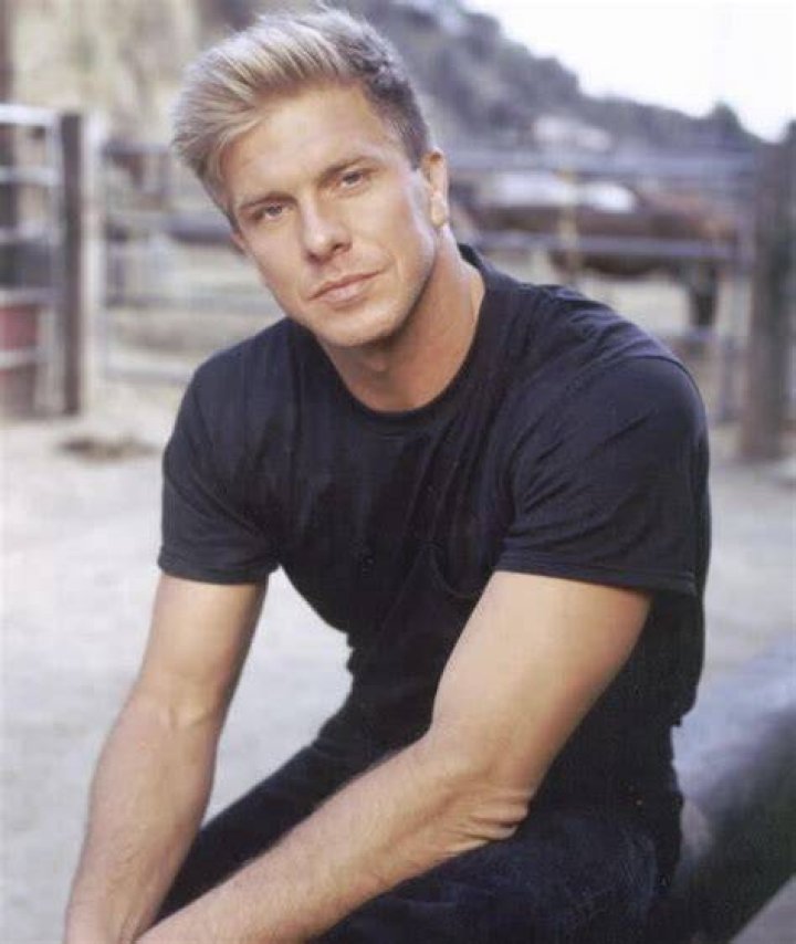 Video Actor Kenny Johnson on His Dyslexia Struggles and Successes