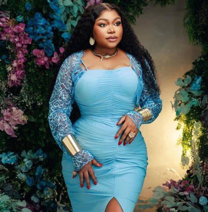 VivaBlog | Ruth Kadiri