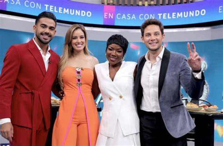 Watch En Casa con Telemundo Highlight Mayeli Alonso y Andy Ruiz ya no