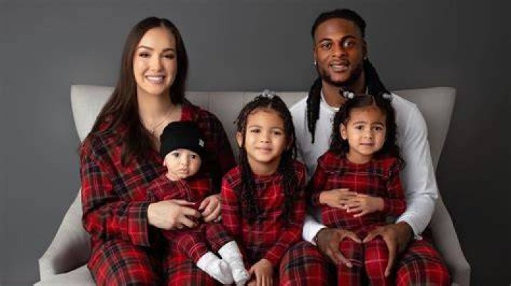 Who Are Davante Adams Kids Dezi And Daija? Parents, Brother And Family