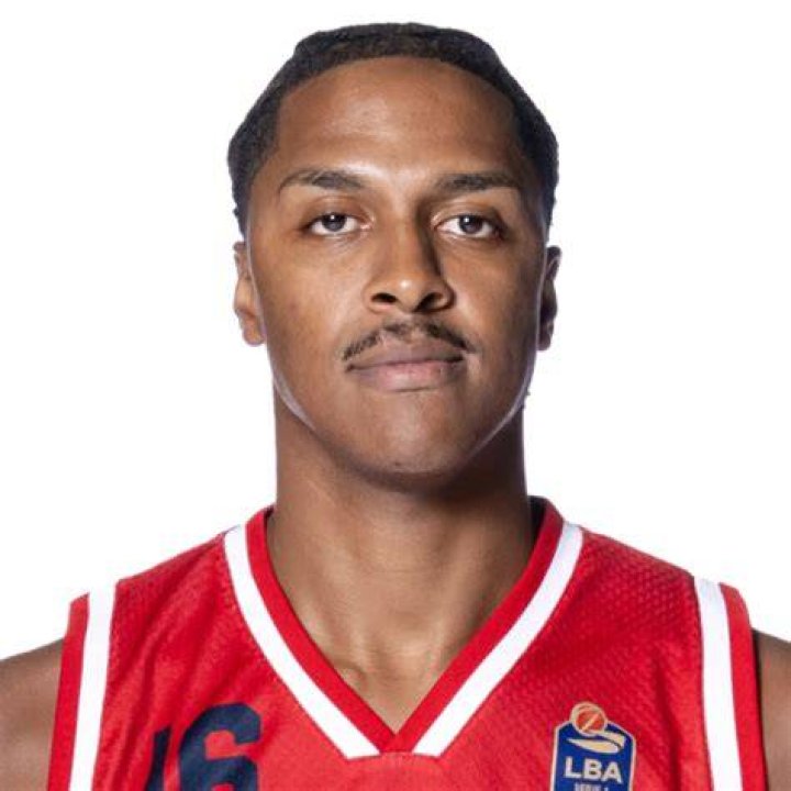 Who Is Basketball Player Zach Edey Brother Doug Edey? Parents And