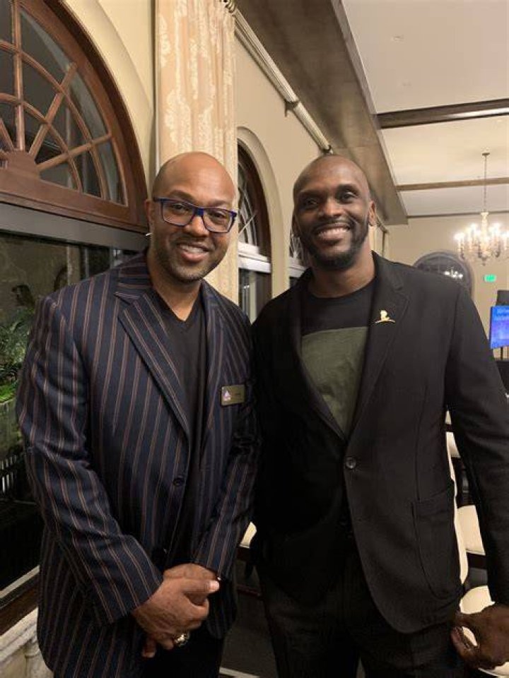 Who Is Clegzette Bruce? Meet Isaac Bruce Wife ·