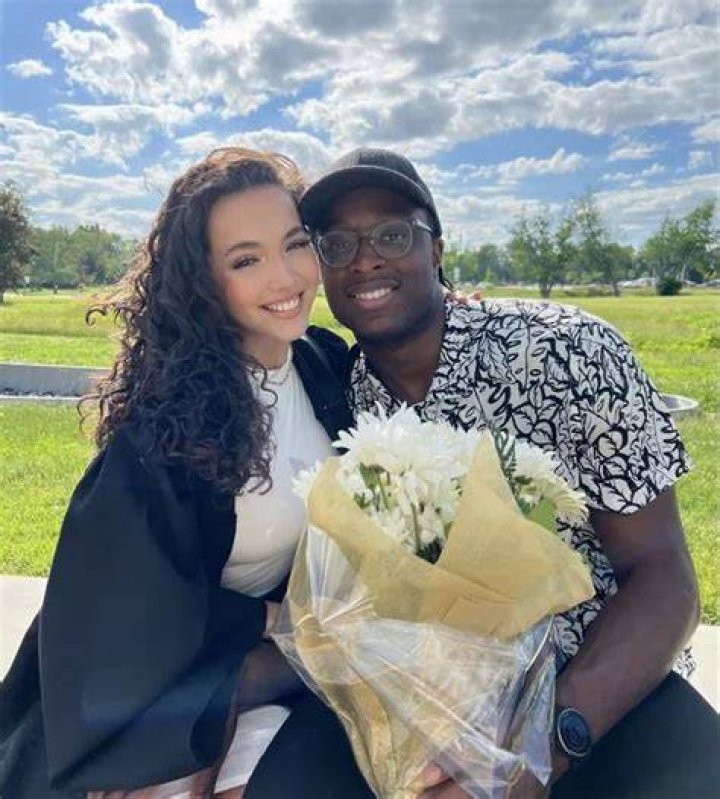 Who is Girlfriend of OG Anunoby? His Parents, Family, Salary, Jersey
