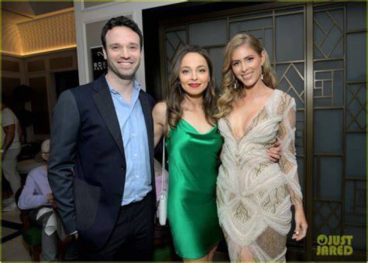Who Is Jake Epstein Wife Vanessa Smythe? Everything To Know About the Couple ·