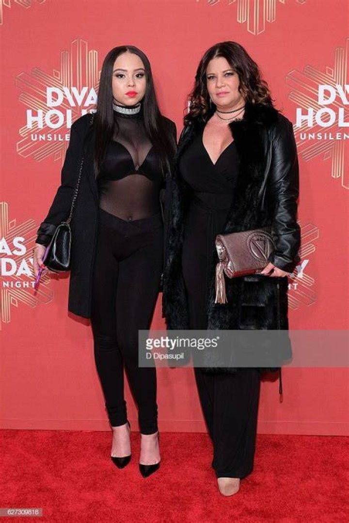 Who Is Karen Gravano Daughter? Everything To Know About Karina Seabrook