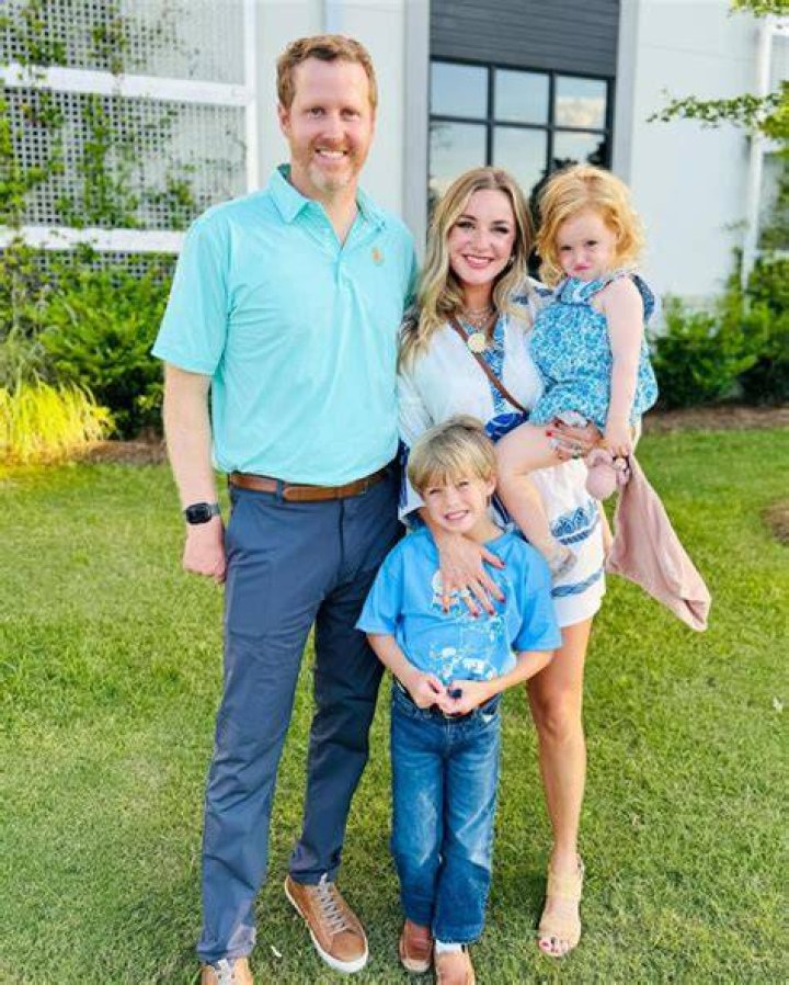 Who Is Kelsey Barnard Clark Husband? Meet Deavours Clark And Their Kids On Instagram ·