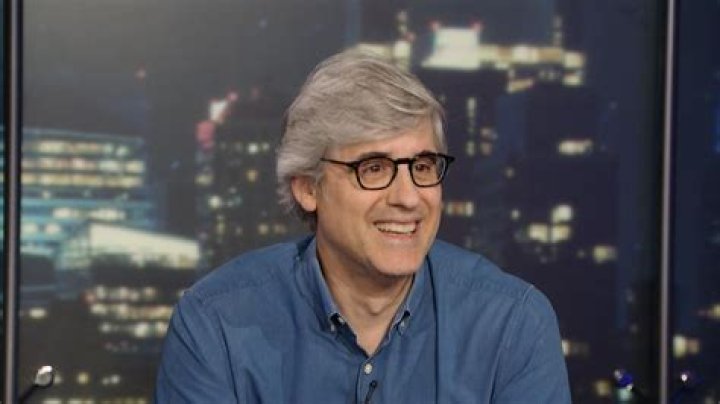 Who is Mo Rocca's Wife or Partner in 2023?