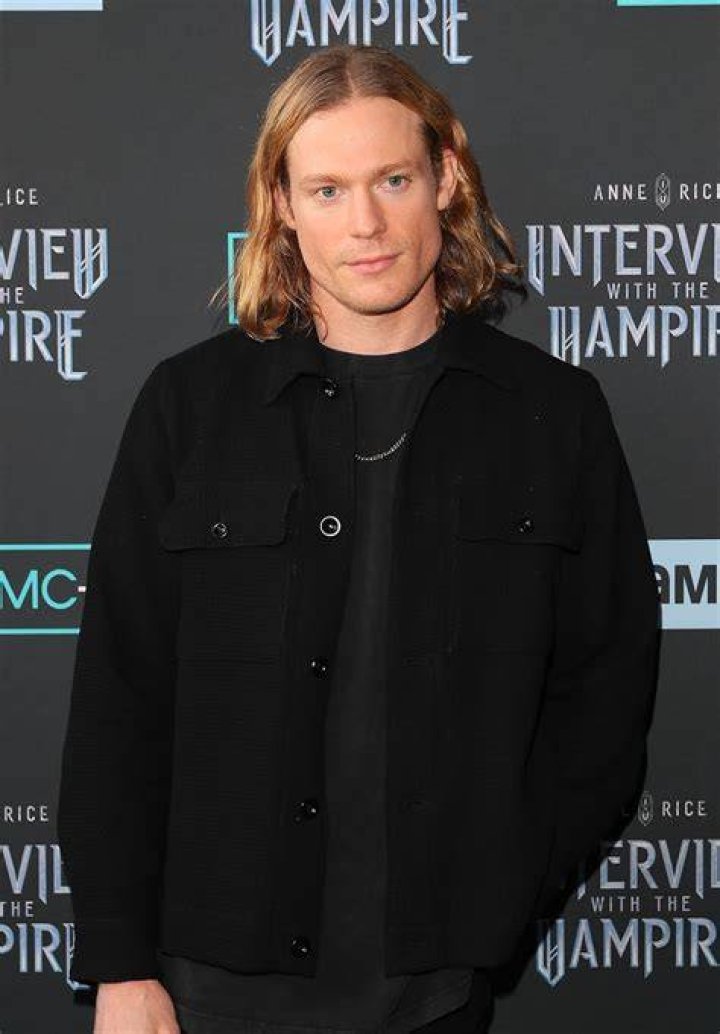 Who is Sam Reid? Age, Net Worth, Instagram, Wife, Movies, Height