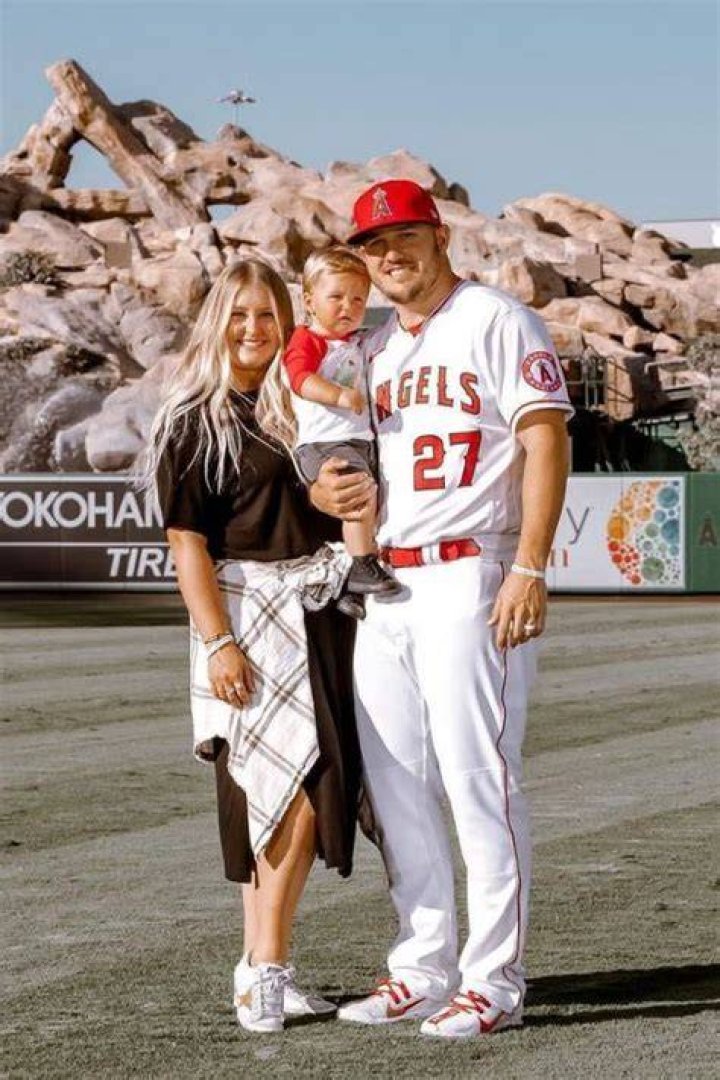 Who Is Teal Trout? Mike Trout Sister- Brother Tyler And Parents ·