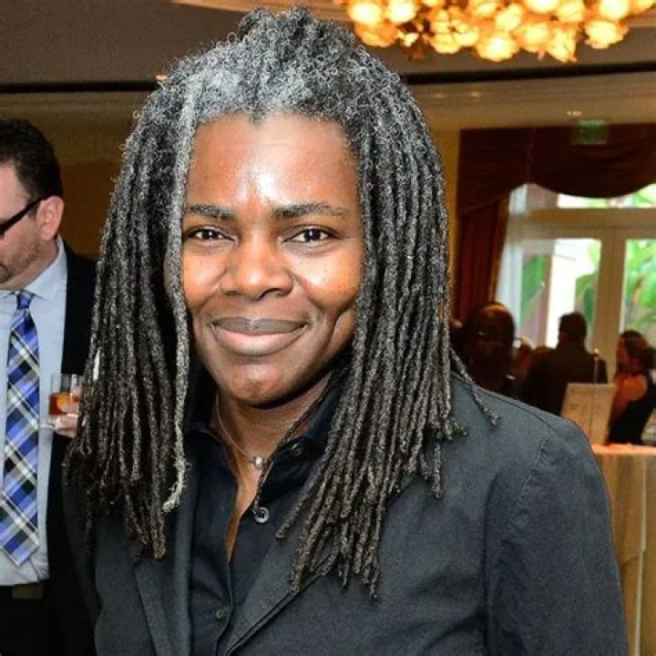 Who is Tracy Chapman? Wiki, Age, Boyfriend, Net Worth, Ethnicity, Career