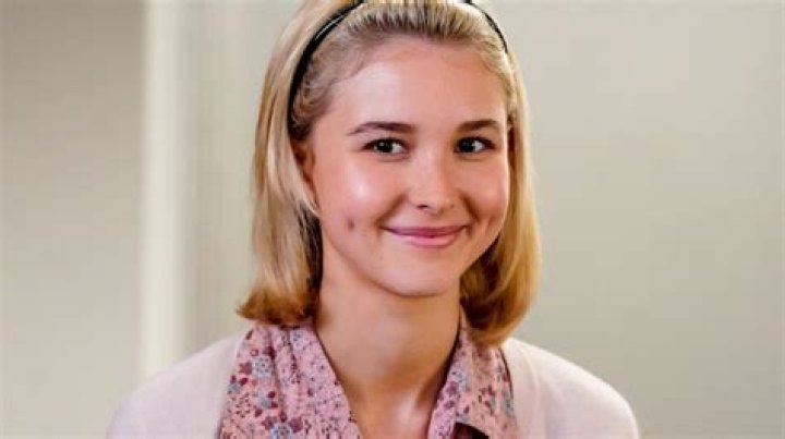 Who Plays Veronica on 'Young Sheldon'? Meet Isabel May
