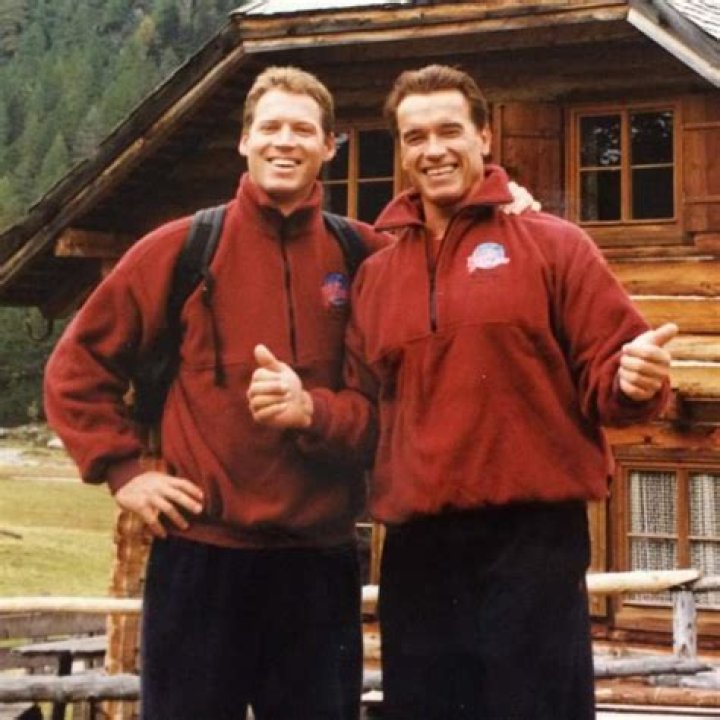Who was Meinhard Schwarzenegger, Arnold Schwarzenegger's brother? Opoyi