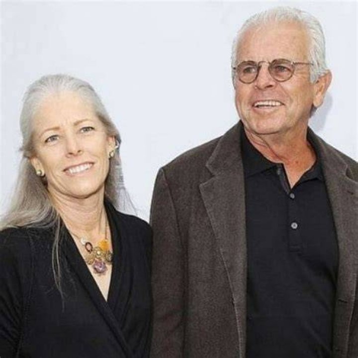 William Devane Biography, Age, Wife, Children, Films & Net Worth