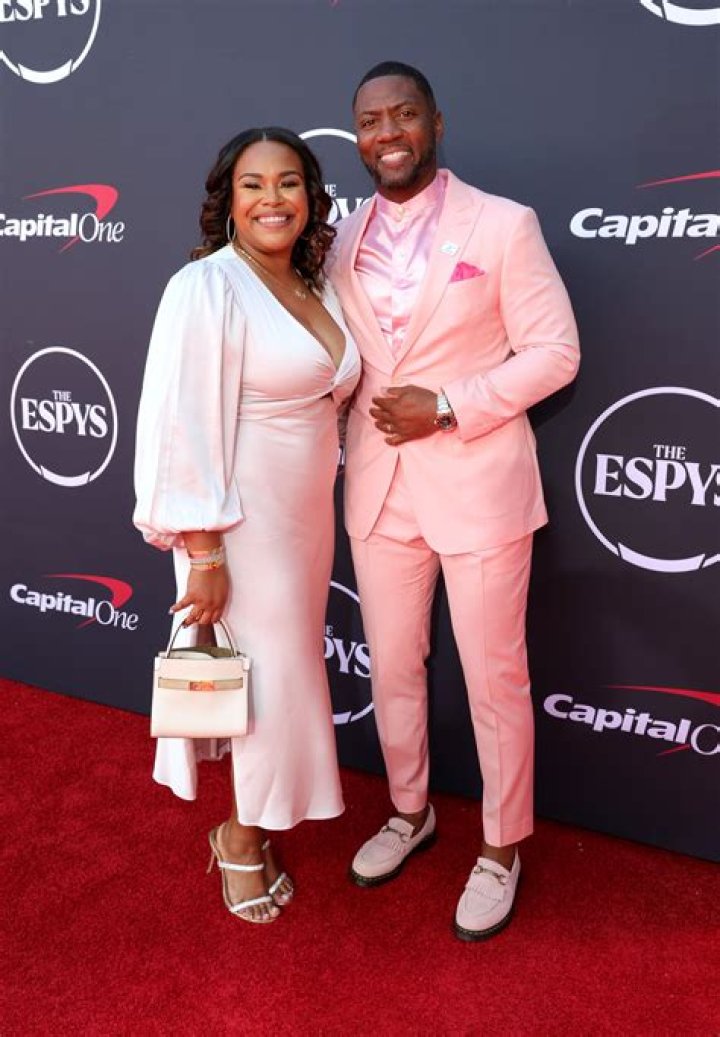 Yonka Clark (Ryan Clark's Wife) Age, Height, Weight, Marriage