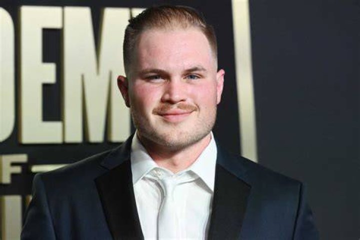 Zach Bryan Says He &lsquo;Never&rsquo; Wants to Be Considered at CMA Awards